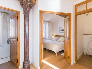 2 chambres, bureau, Wi-Fi gratuit, draps fournis