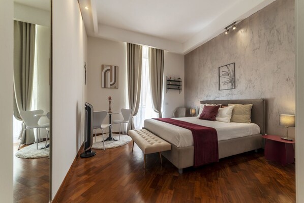4 bedrooms, iron/ironing board, WiFi