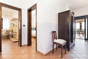 3 Schlafzimmer, Zimmersafe, Bügeleisen/Bügelbrett, Reisekinderbett