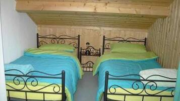 3 Schlafzimmer, Reisekinderbett, WLAN
