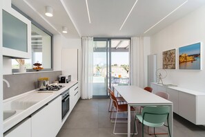 Fridge, microwave, oven, dishwasher