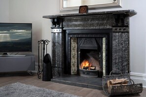 Interior - Plum Guide - Upon the Fells (Ambleside)