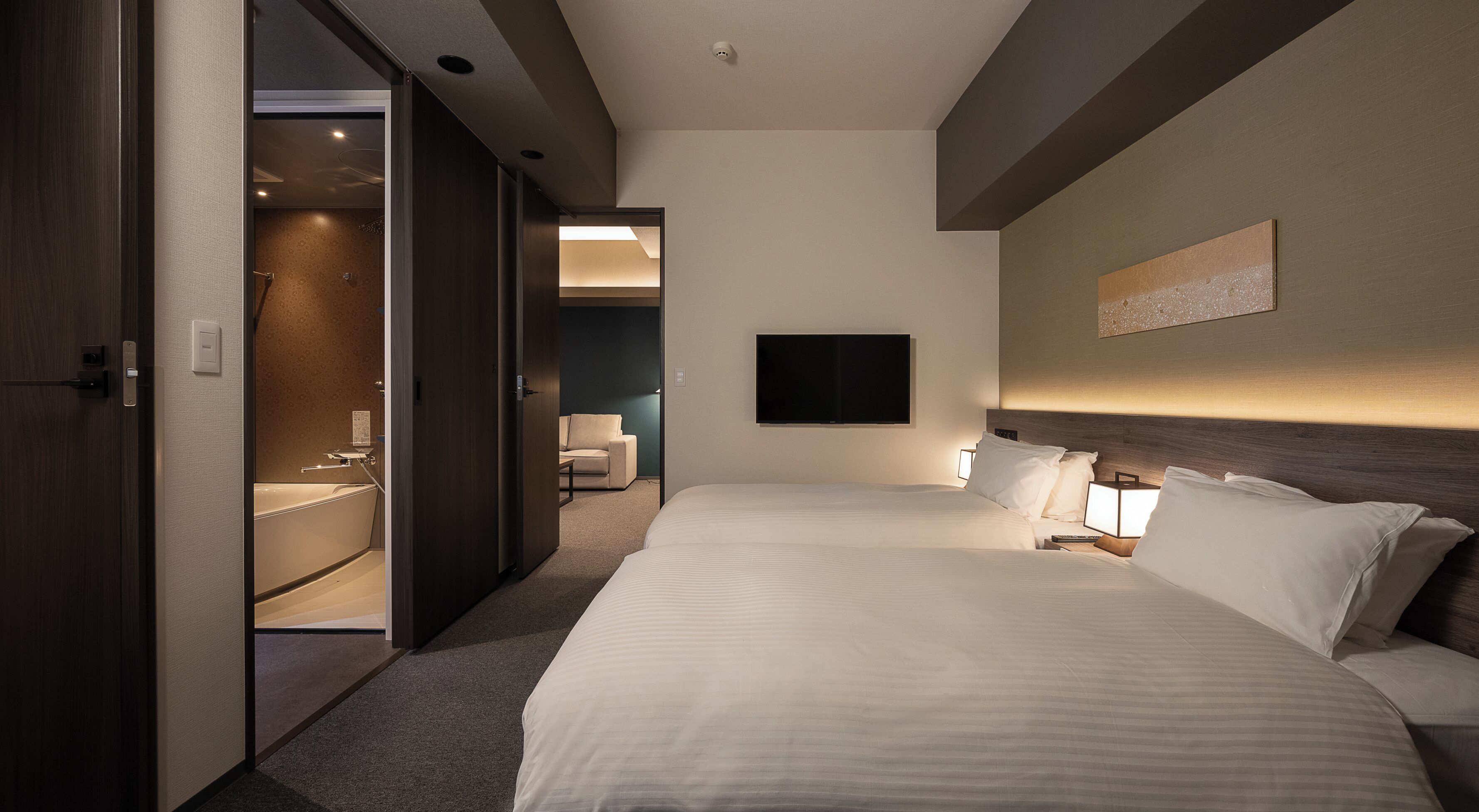 2 bedrooms, in-room safe, blackout curtains, free cots/infant beds