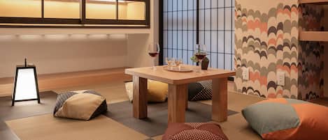 2 bedrooms, in-room safe, blackout curtains, free cots/infant beds