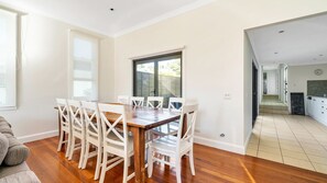 Dining - Neptune, Hyams Beach, Jervis Bay (Hyams Beach)