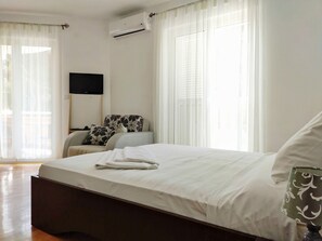 1 chambre, accès Internet, draps fournis