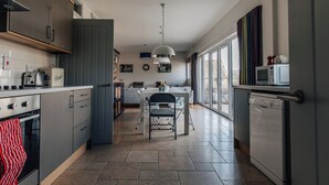 Private kitchen - Plum Guide - Lost And Found (Cheltenham)