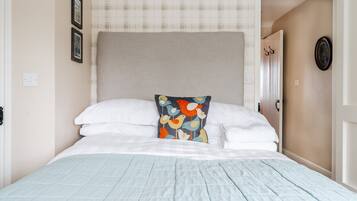 2 bedrooms, iron/ironing board
