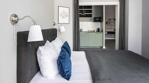 2 bedrooms, iron/ironing board