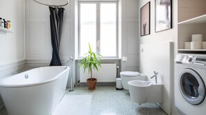 อ่างอาบน้ำ