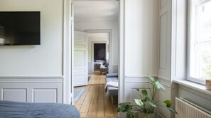 3 Schlafzimmer, Bügeleisen/Bügelbrett