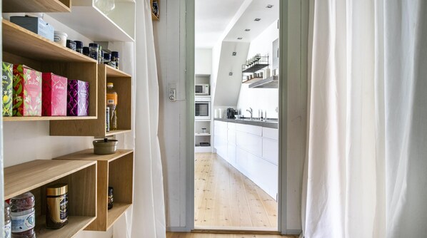 Mikrowelle, Geschirrspüler