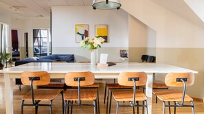 Dining - Plum Guide - Bouquet of Flowers (Copenhagen)