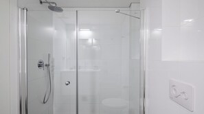 샤워 시설, 고급 세면용품