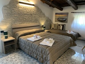 1 dormitorio, tabla de planchar con plancha, wifi gratis y ropa de cama