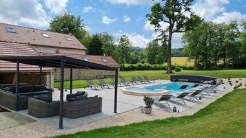 Piscine extérieure, piscine chauffée