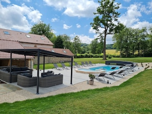 Outdoor pool, a heated pool - Chez Clément (Balesmes-sur-Marne)