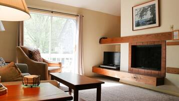 Cheminée, lecteur de DVD