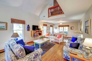 Living area - Widgeon's Rest - Ocracoke Island (Ocracoke)