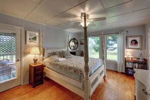 4 bedrooms, WiFi - Fig and Thistle - Ocracoke Island (Ocracoke)