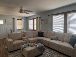 Smart TV, fireplace - Last Cast - Ocracoke Island (Ocracoke)