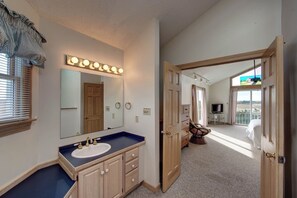 4 bedrooms