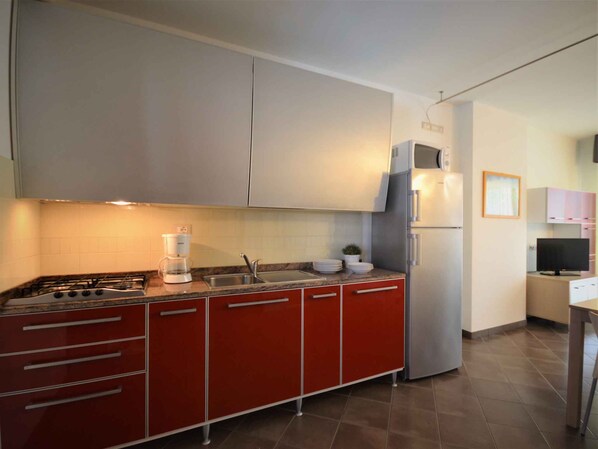 Microondas y cafetera o tetera