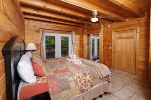 1 bedroom, bed sheets