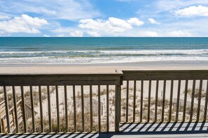 On the beach - 3BR Oceanfront House on Topsail Island - Sleeps 8 (North Topsail Beach)