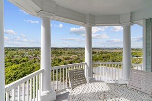 Property grounds - Sound Of Freedom - An Oceanfront Home For Rent In North Topsail Beach, NC (North Topsail Beach)