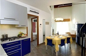 Microwave, coffee/tea maker