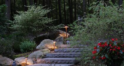 Modern Lake House on Secluded Cove with Private Peninsula