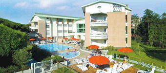 Holiday apartment with balcony and air conditioning