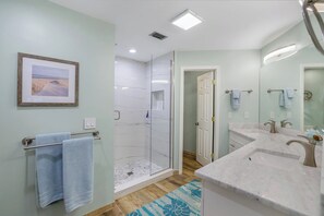 Towels - Chateau Vanderbilt - Vanderbilt Beach - Bayside (Naples)