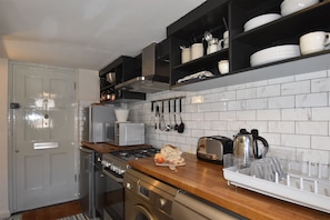 Comfort Cottage | Private kitchen