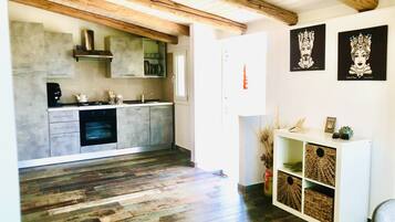 Refrigerador, horno, parrilla de estufa y lavavajillas