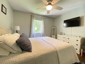 2 bedrooms, iron/ironing board, travel crib, free WiFi