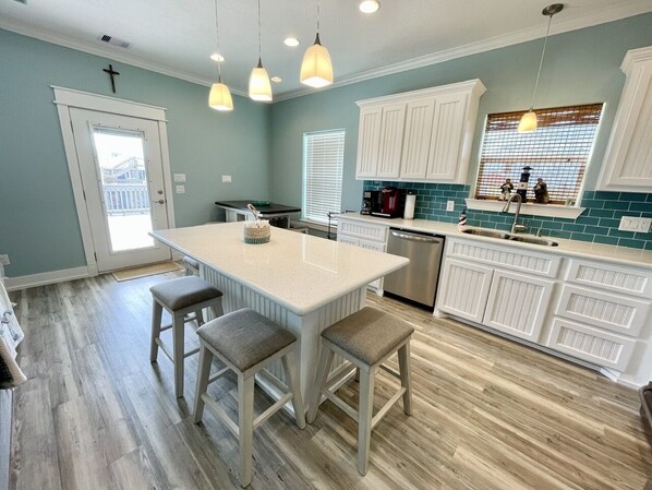 Fridge, microwave, dishwasher, coffee/tea maker