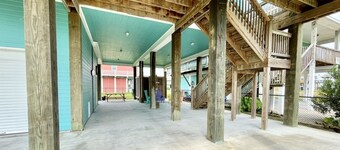 THIS IS WHAT I LIKE - You'll like it too!  Super cute, close to beach, 3 bdrm