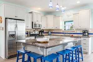 Fridge, microwave, dishwasher, coffee/tea maker - Flower Pot - 3 Bedroom, 2 Bath, Sleeps 10 - Gulf View! (Crystal Beach)