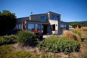 Exterior - Brown-Hansen - Whitewater Sea Ranch Escape (Sea Ranch)