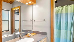 Shower, hair dryer, towels - Sea Walk Retreat | Front-Row Whale Watching Condo (Sea Ranch)