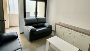 Unclassified image, 2 of 17, button - Apartamento en Lucena del Cid- Sótano A REF 049 (Lucena del Cid)
