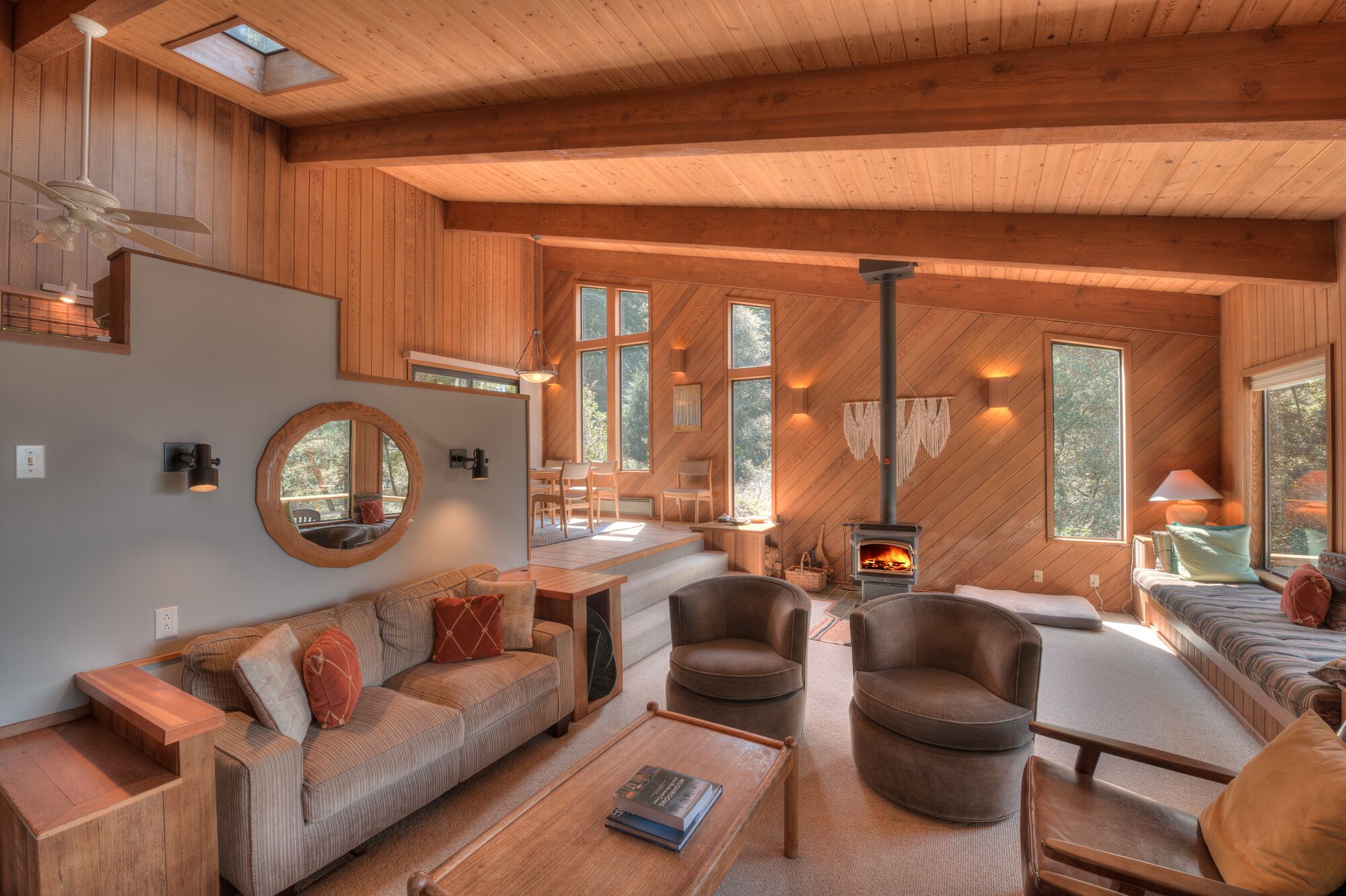 Smart TV, fireplace, DVD player