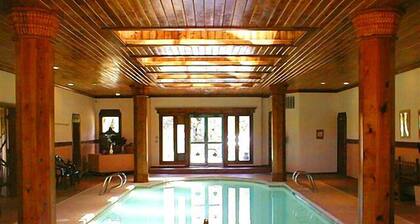 Casita Luminosa Roof Top Deck Los Altos Clubhouse indoor pool -tennis court