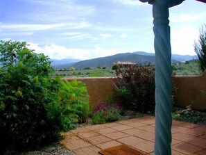 Terrace/patio - Taos House - 360 degree mountain/town views - Patio - Hot Tub (Taos)