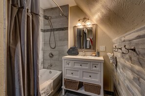 Douche, sèche-cheveux