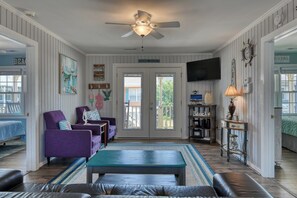 Télévision, chaîne hi-fi