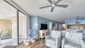 Unclassified image, 2 of 40, button - Quality, Clean Oceanfront Condo with Incredible Views (Garden City Beach)