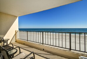 Atalaya Towers 106 - Atalaya Tower 106 - Three Bedroom Oceanfront Condo in Garden City Beach (Garden City Beach)